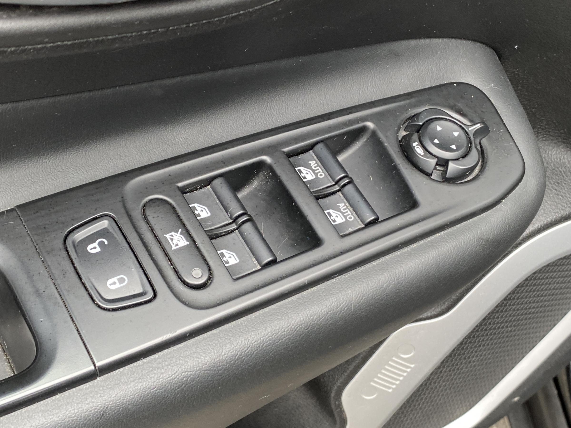 Jeep Renegade, 2015 - pohled č. 11