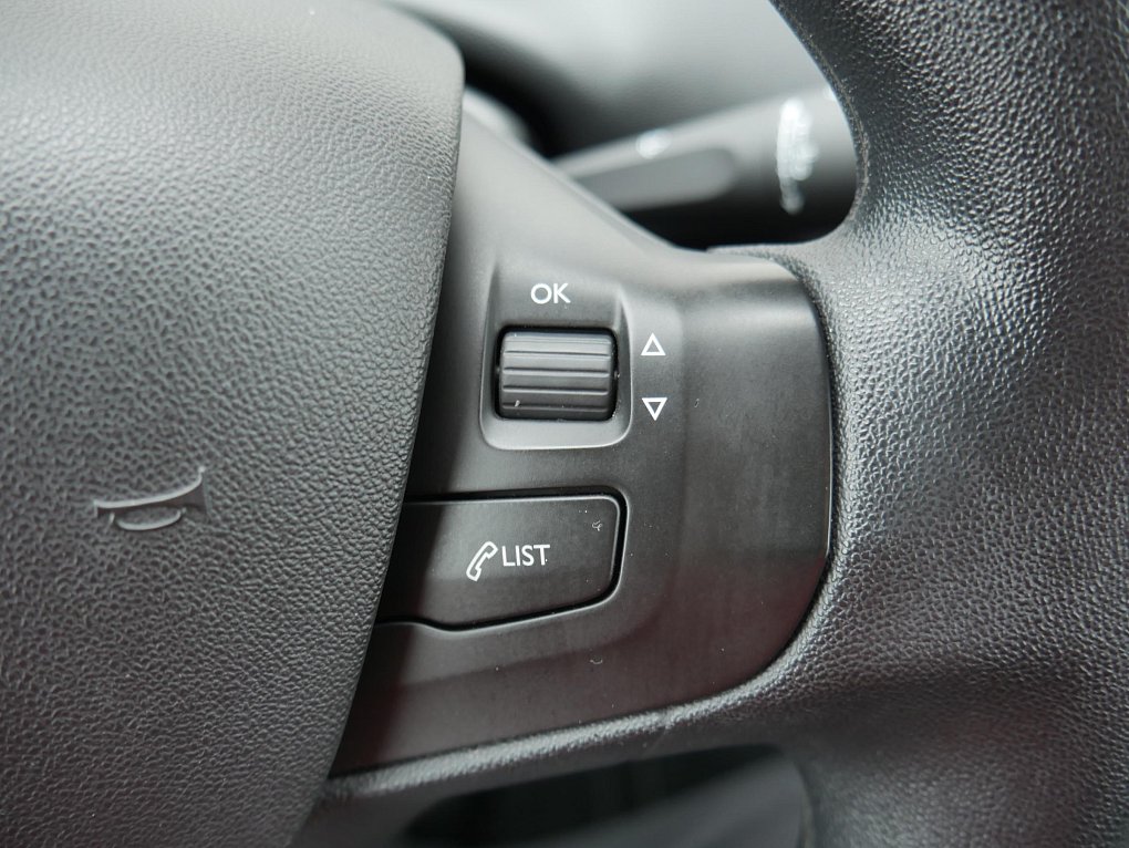 Peugeot 208 1.2 PT 