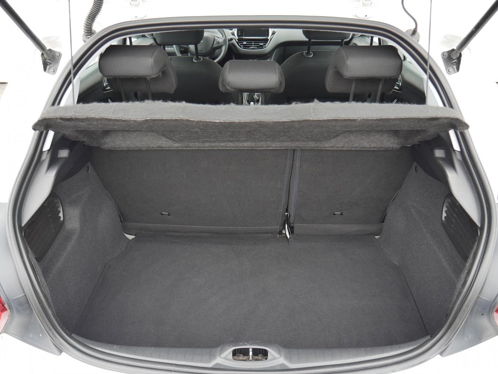 Peugeot 208 1.2 PT 