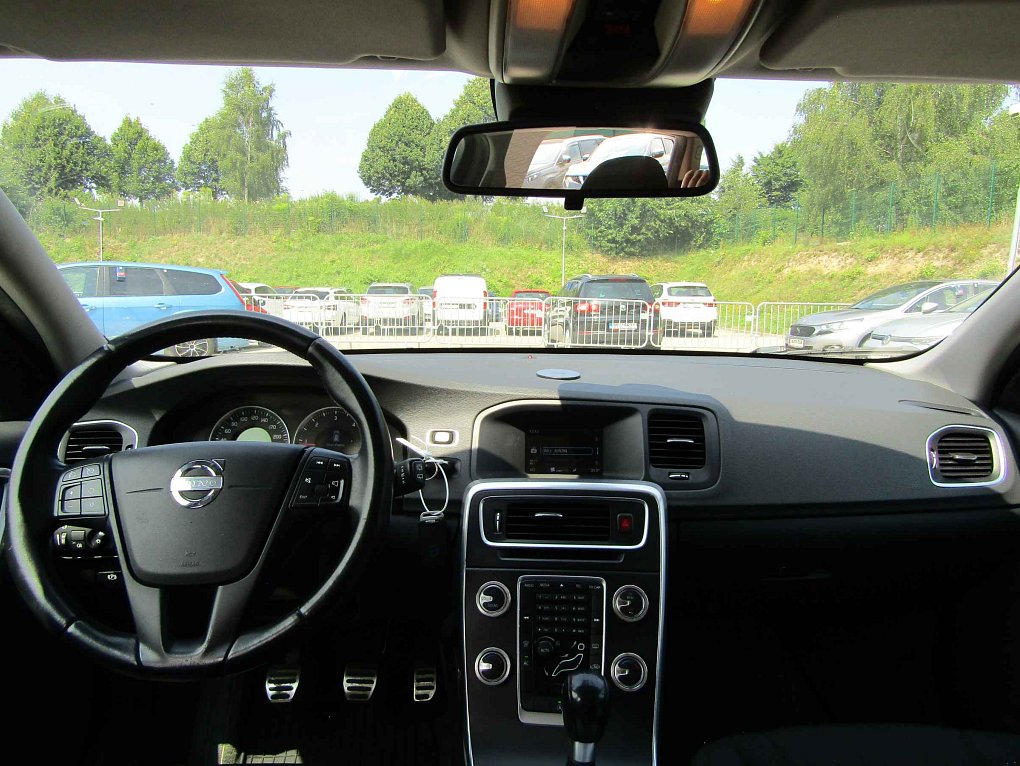 Volvo V60 1.6D 