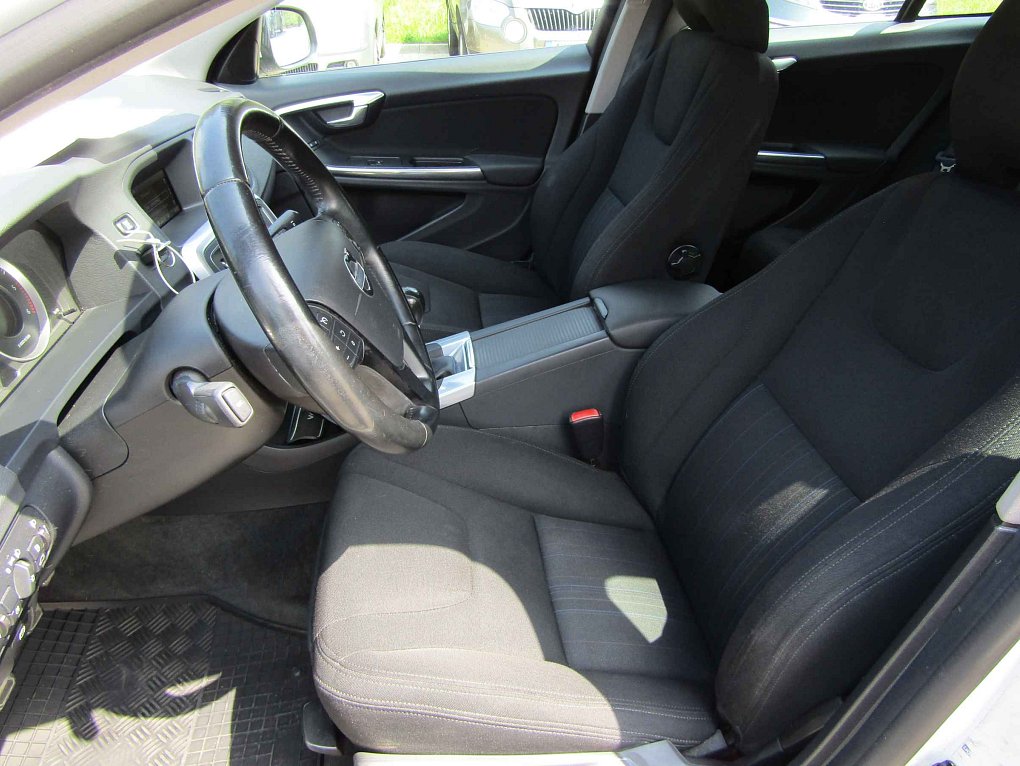 Volvo V60 1.6D 
