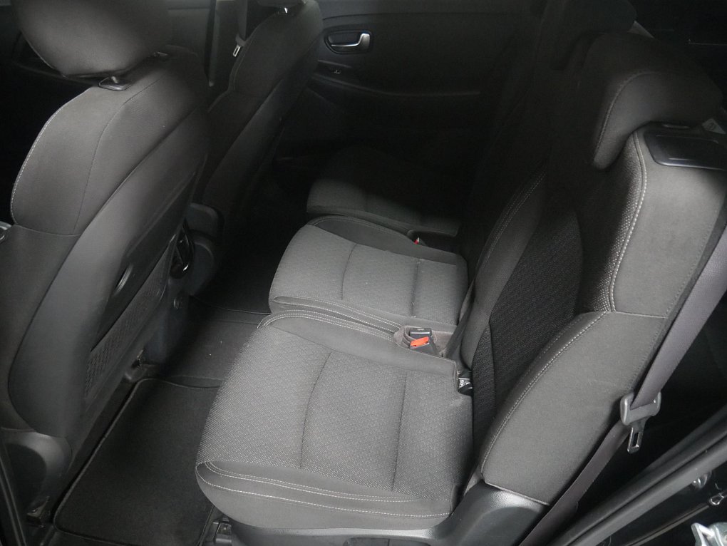 Kia Carens 1.6 GDi Vision