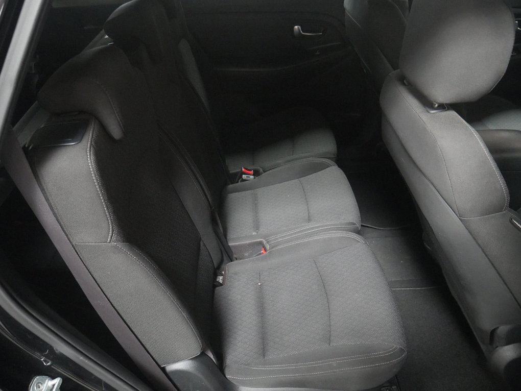 Kia Carens 1.6 GDi Vision