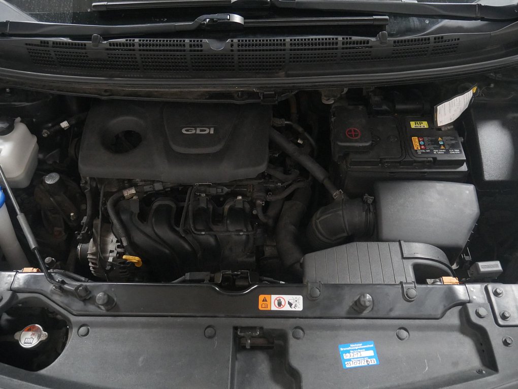 Kia Carens 1.6 GDi Vision