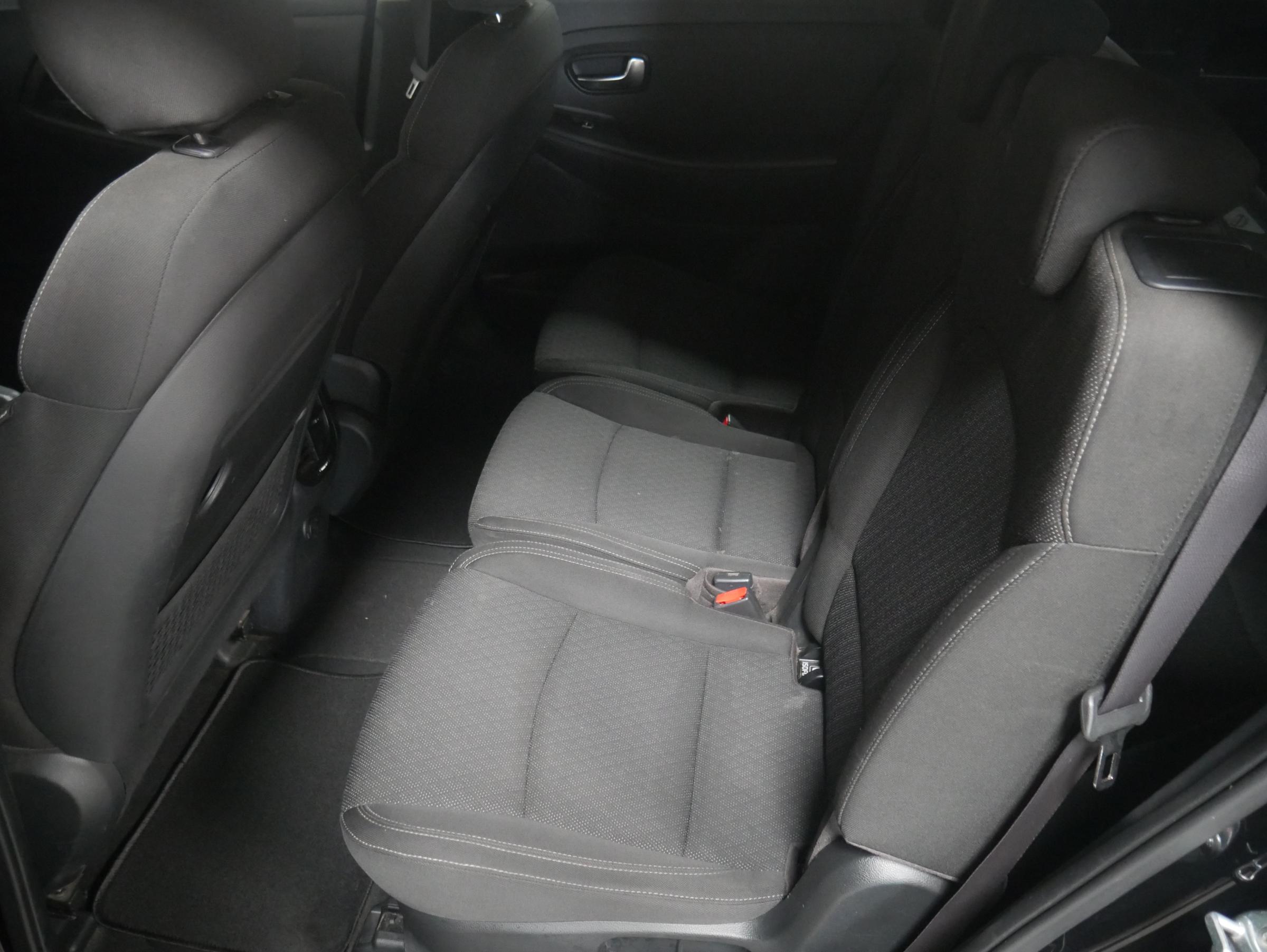 Kia Carens, 2019 - pohled č. 13