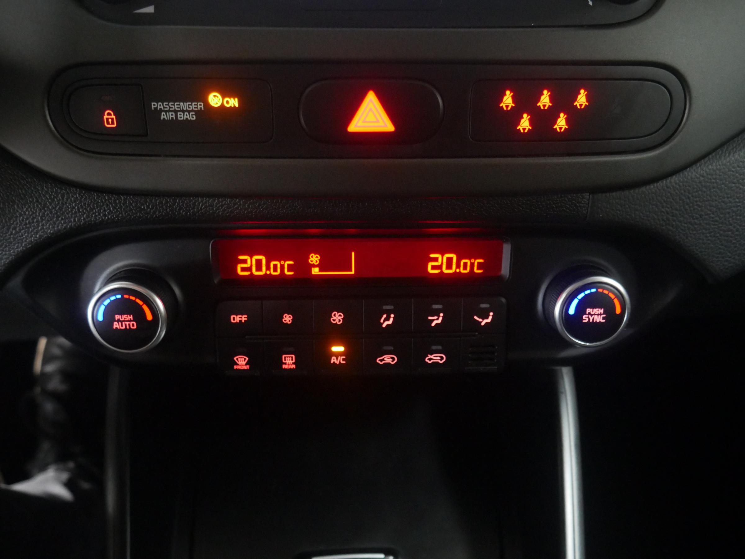 Kia Carens, 2019 - pohled č. 22