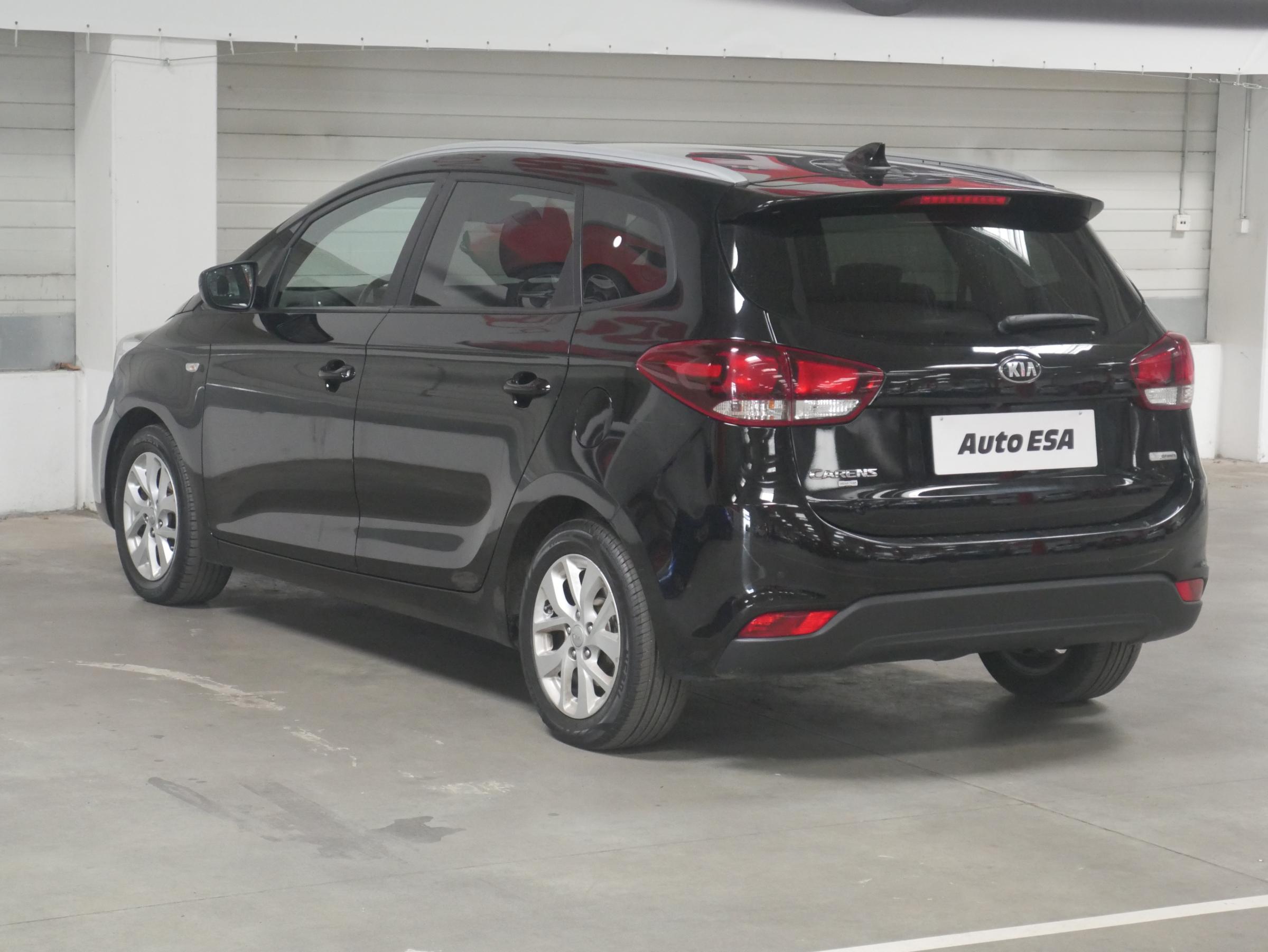 Kia Carens, 2019 - pohled č. 4