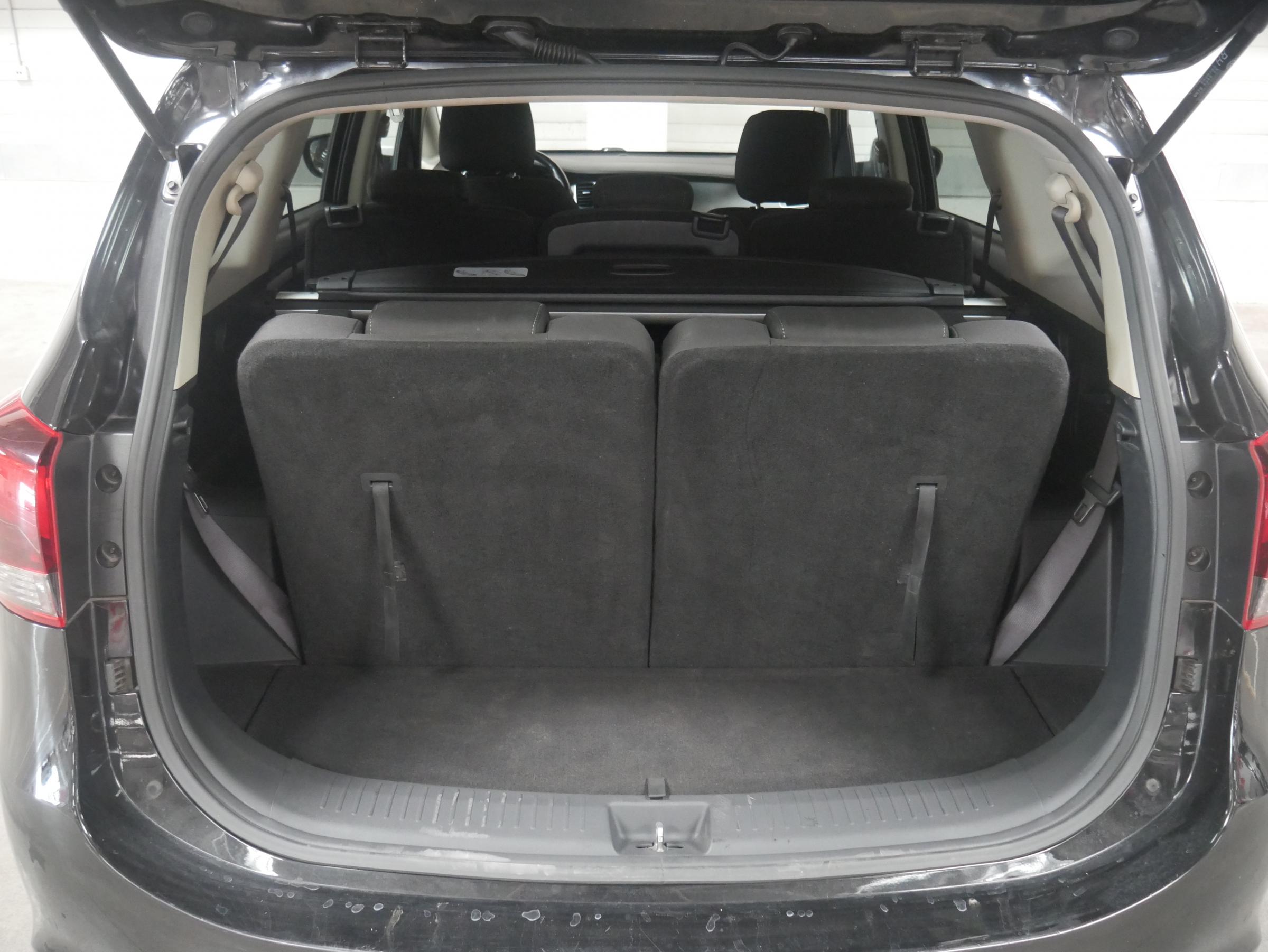 Kia Carens, 2019 - pohled č. 9