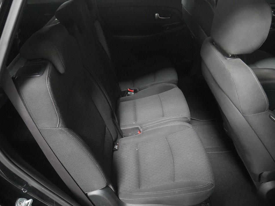 Kia Carens 1.6 GDi Vision