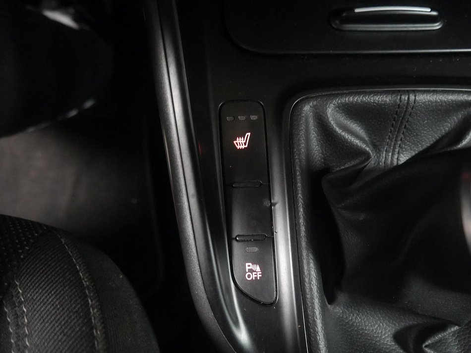 Kia Carens 1.6 GDi Vision