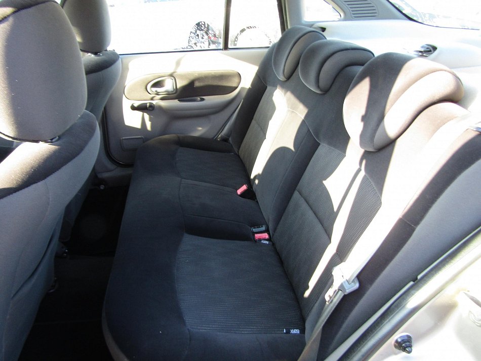 Renault Thalia 1.2 i Privilege