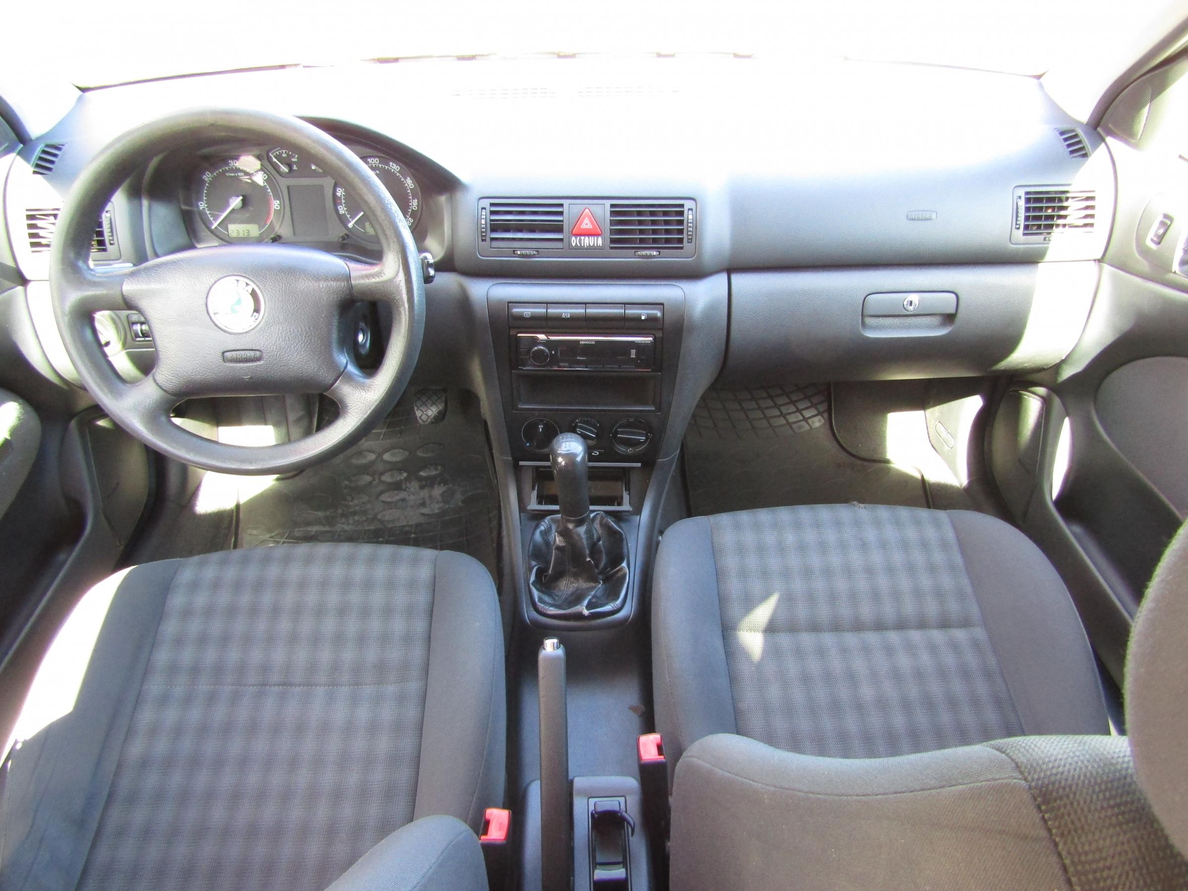 Škoda Octavia, 2001 - pohled č. 8