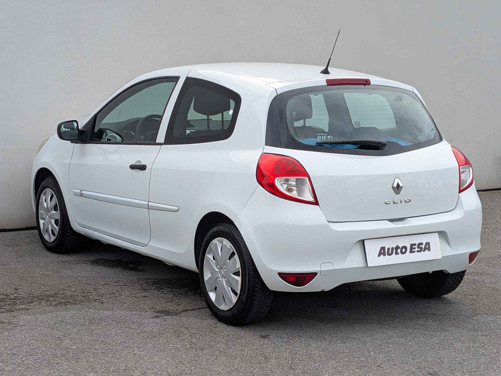 Renault Clio 1.2i 