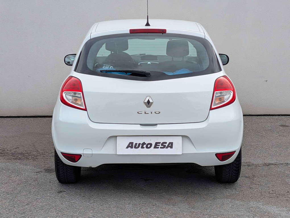 Renault Clio 1.2i 