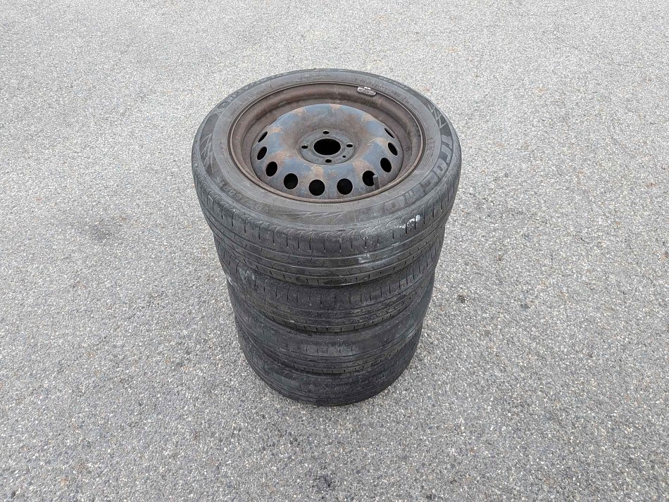 Renault Clio 1.2i 