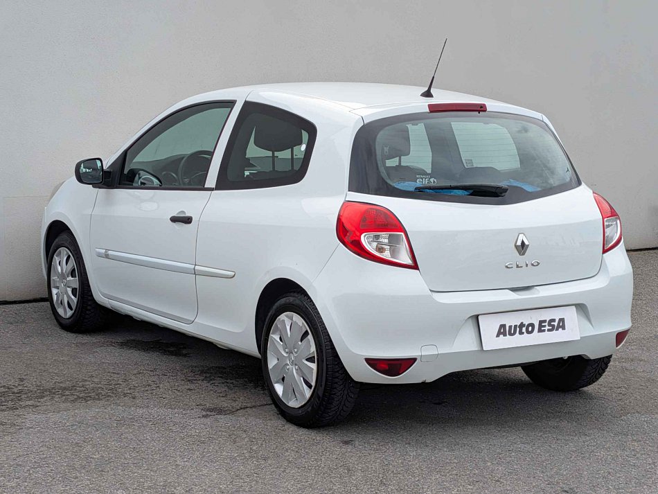 Renault Clio 1.2i 