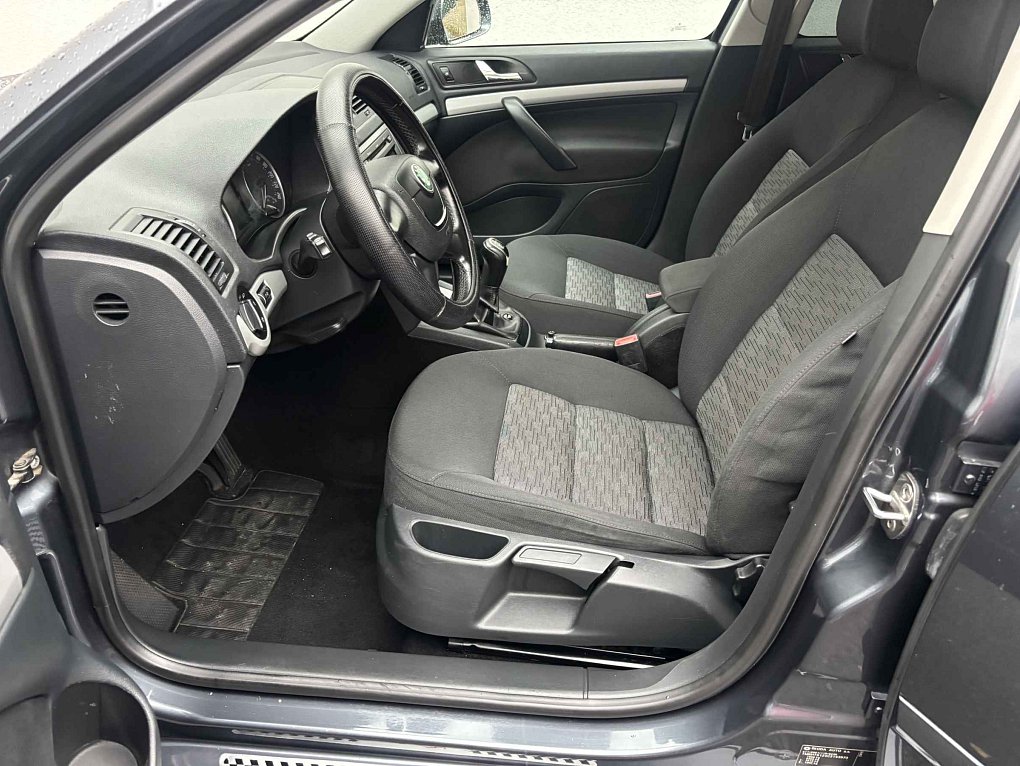 Škoda Octavia II 1.6 TDi Ambiente