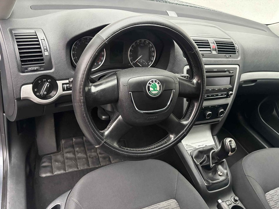 Škoda Octavia II 1.6 TDi Ambiente