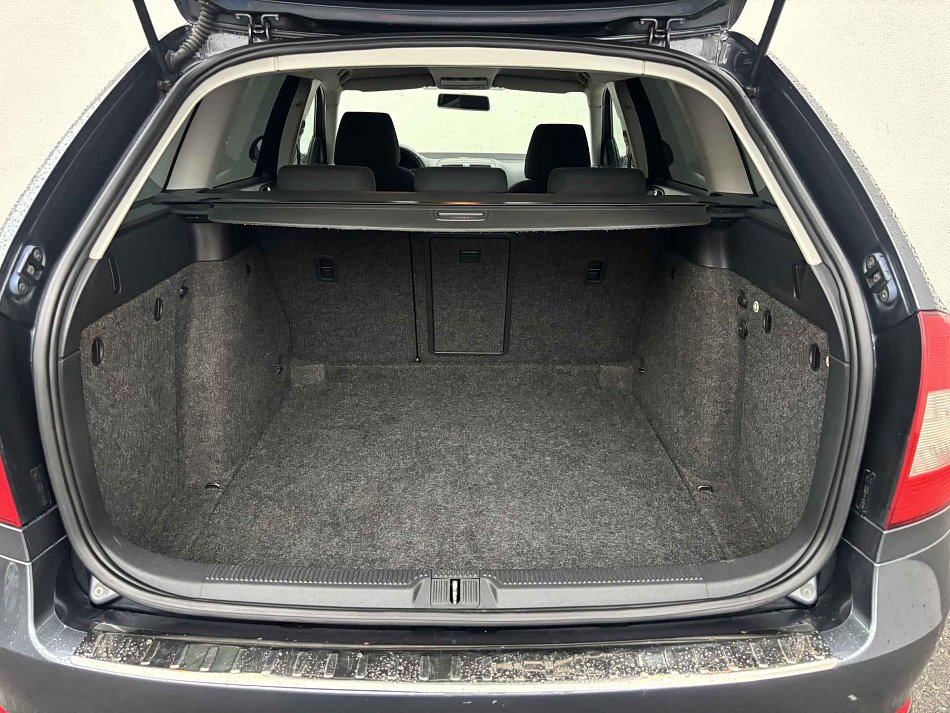 Škoda Octavia II 1.6 TDi Ambiente