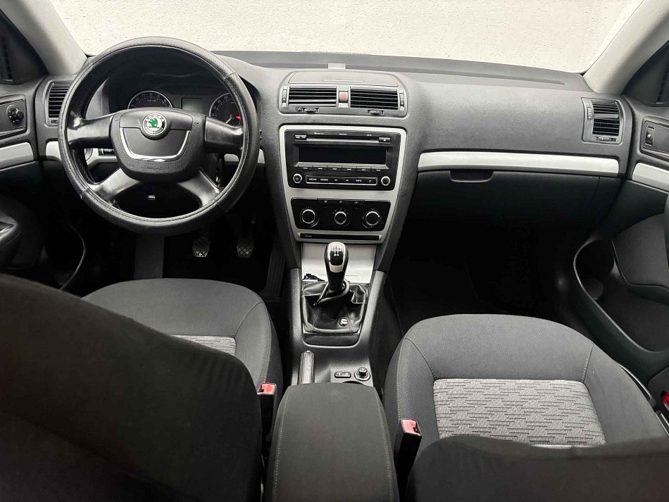 Škoda Octavia II 1.6 TDi Ambiente