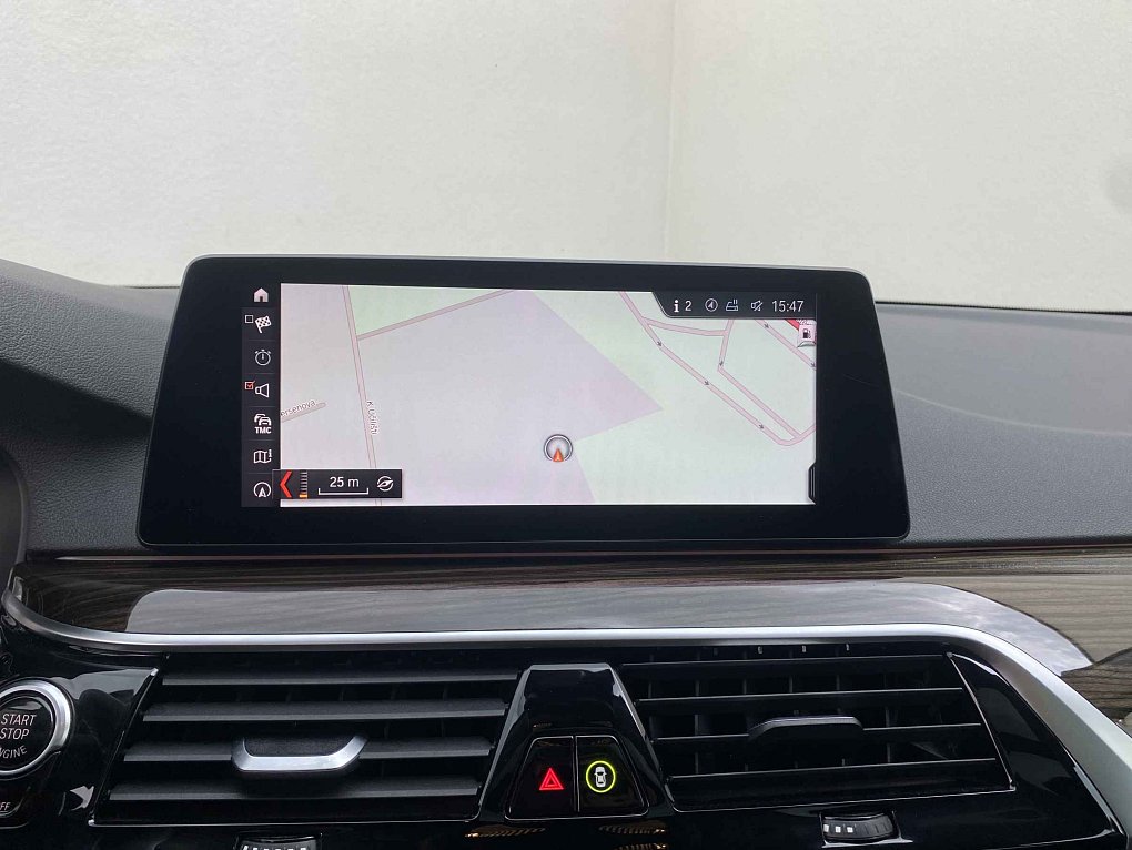 BMW Řada 5 2.0 LuxuryLine 530i xDrive