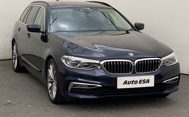 BMW Řada 5 2.0 LuxuryLine 530i xDrive
