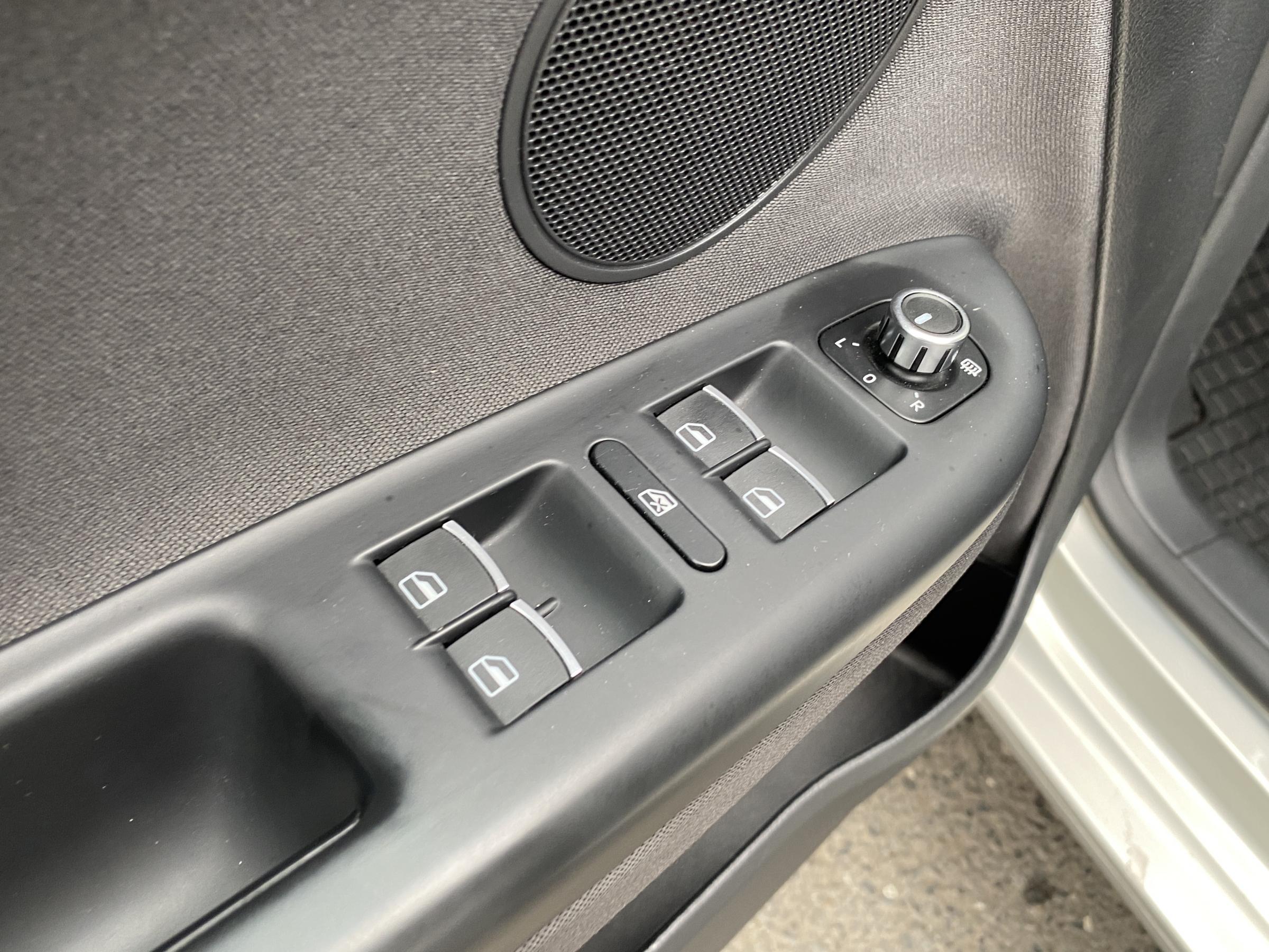 Volkswagen Golf Plus, 2012 - pohled č. 13