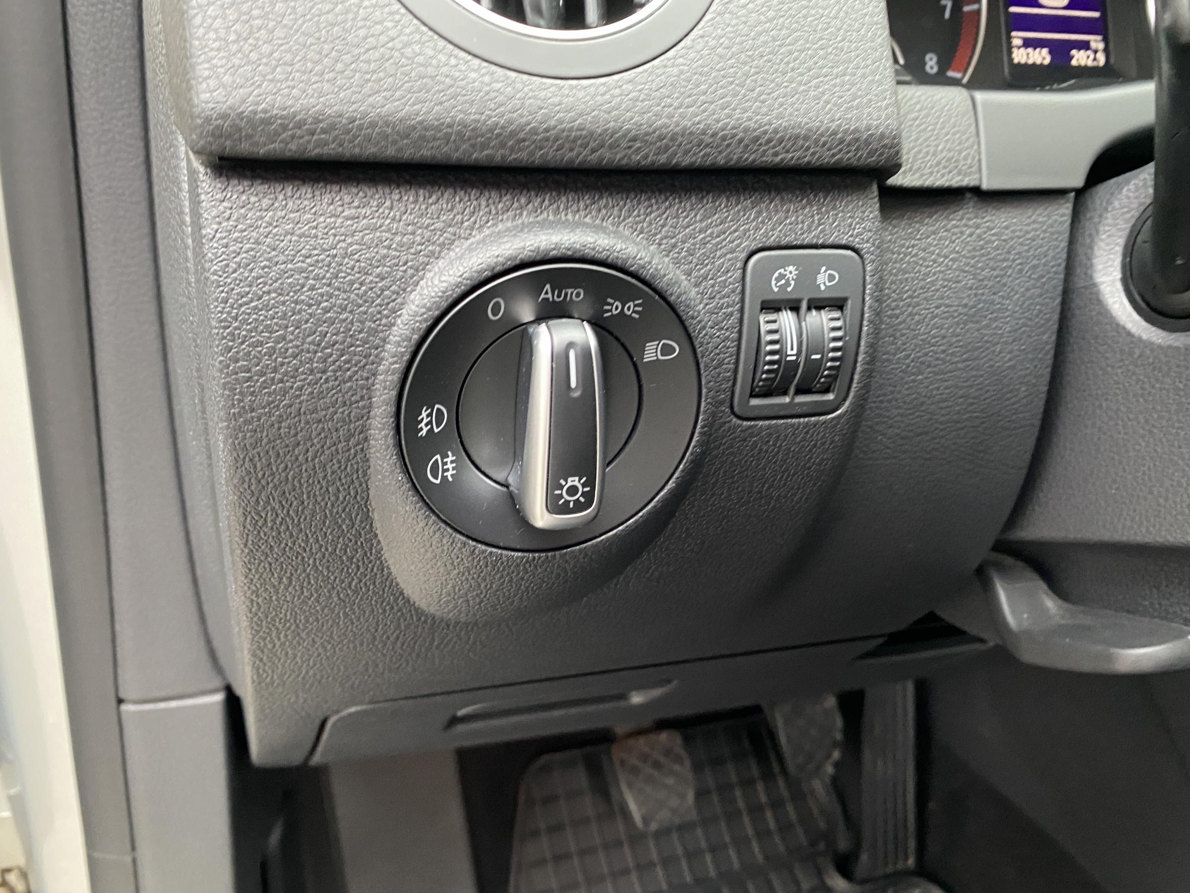 Volkswagen Golf Plus, 2012 - pohled č. 15