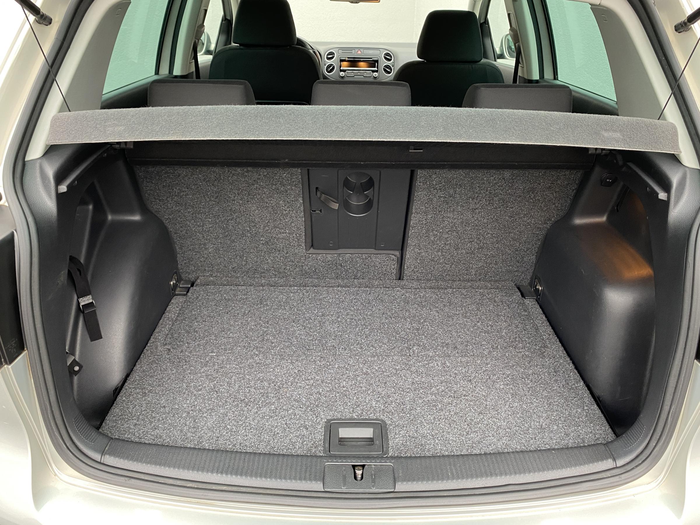 Volkswagen Golf Plus, 2012 - pohled č. 7