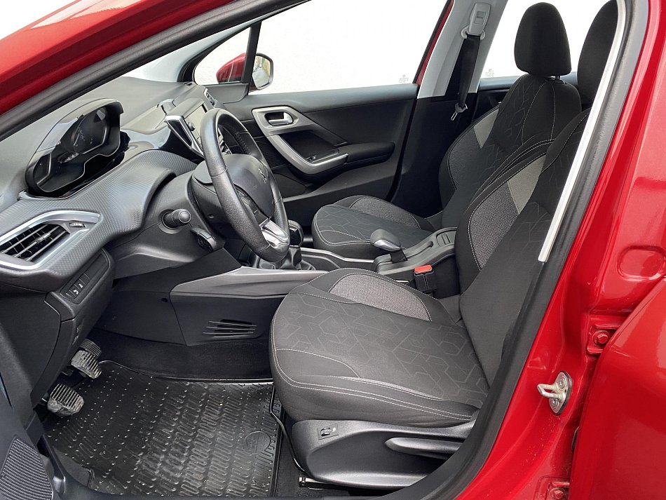 Peugeot 2008 1.2 PT Active