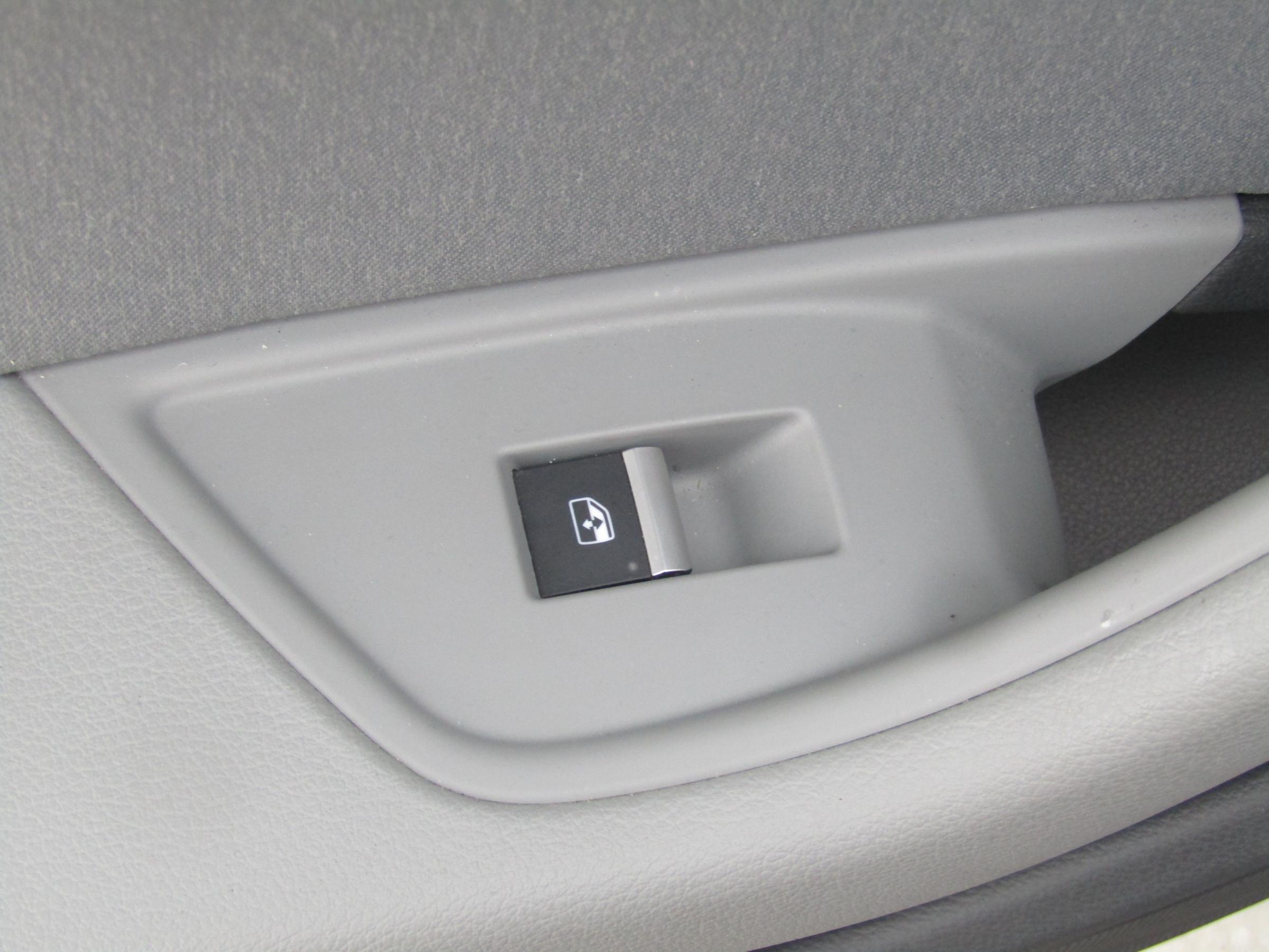 Audi A4, 2016 - pohled č. 12