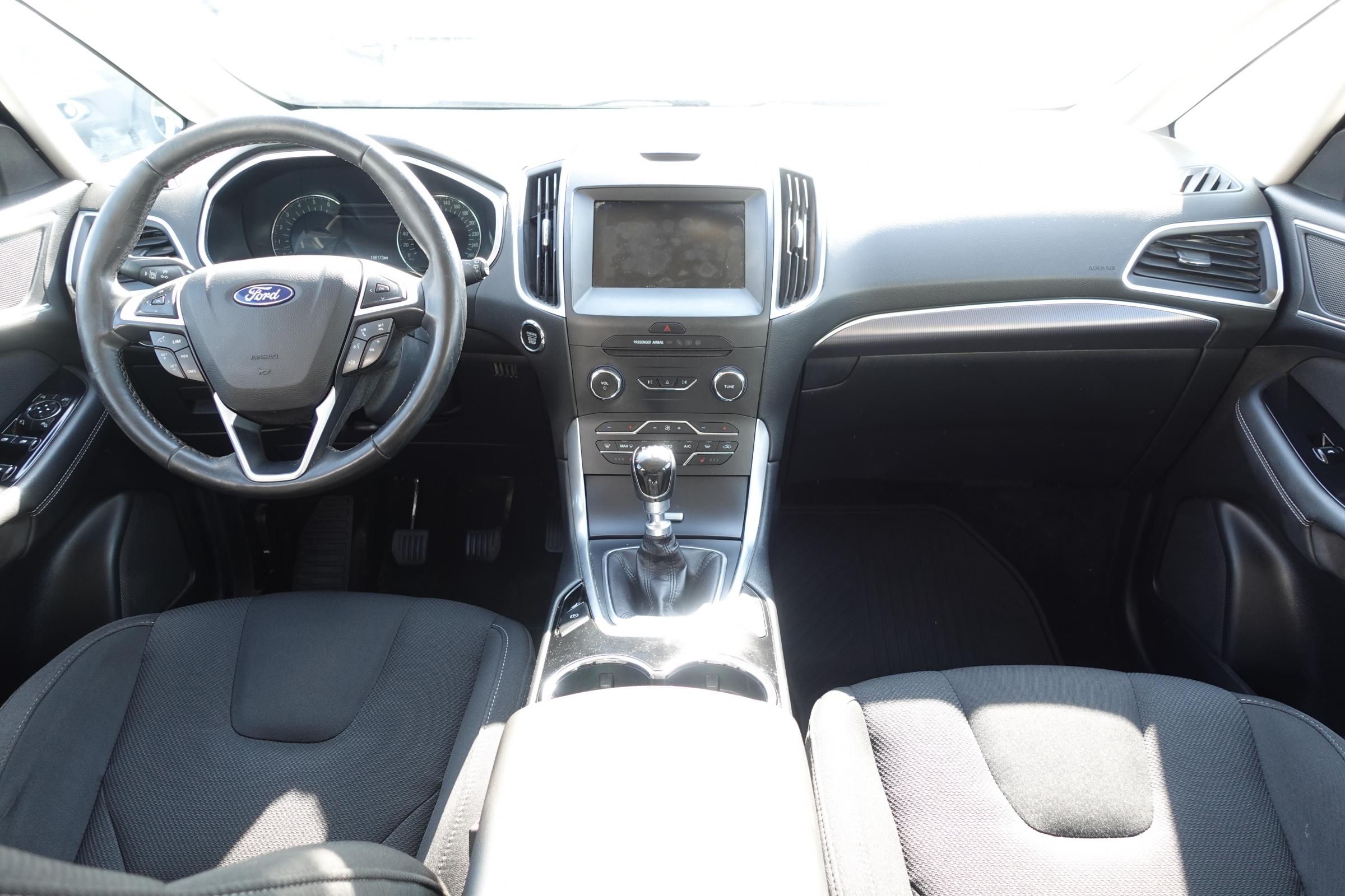 Ford S-MAX, 2016 - pohled č. 9