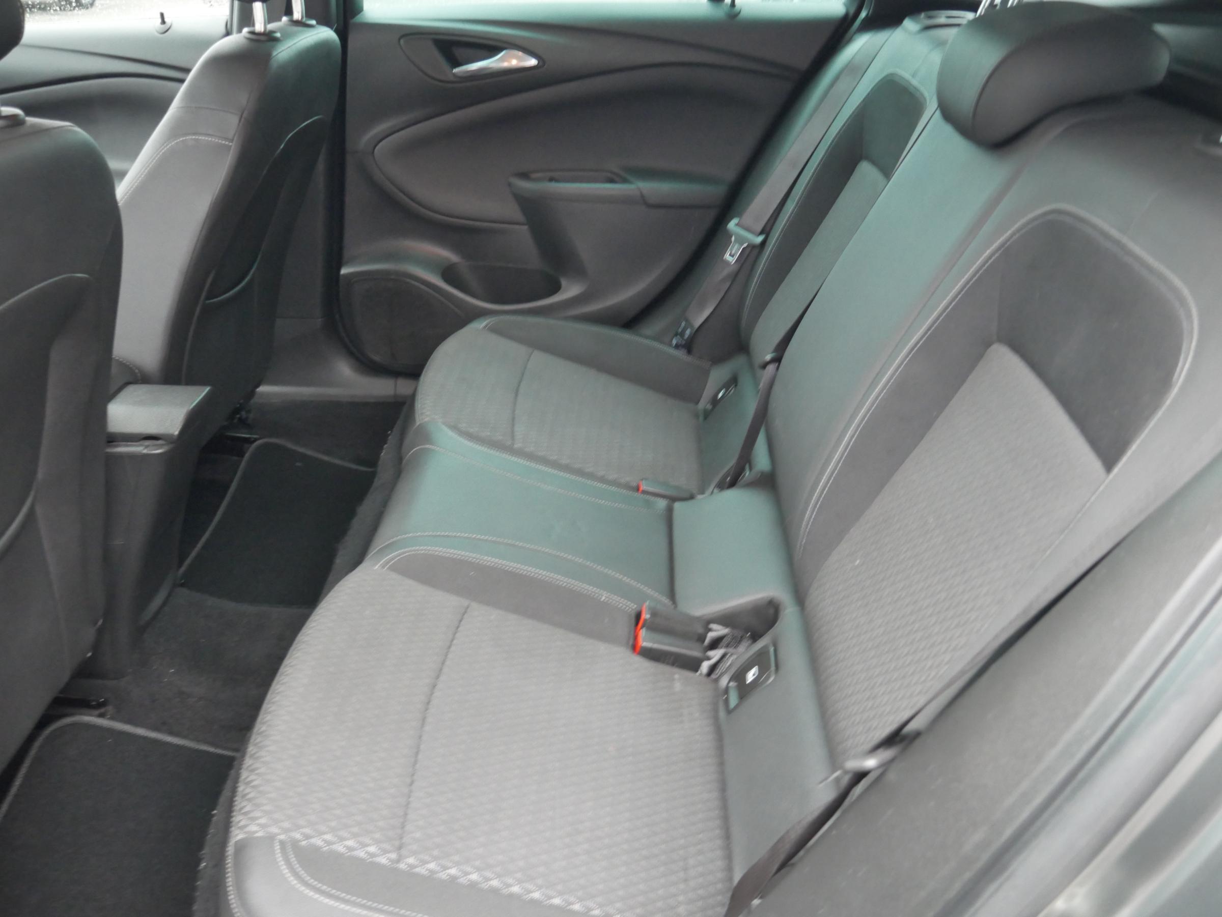 Opel Astra, 2018 - pohled č. 10