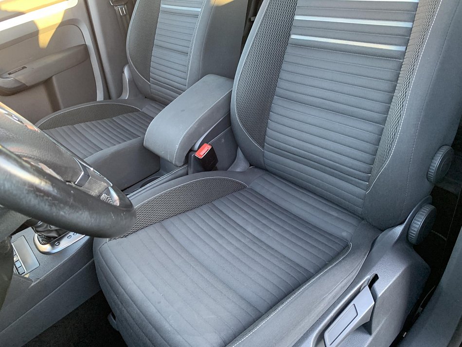 Volkswagen Touran 2.0TDi 