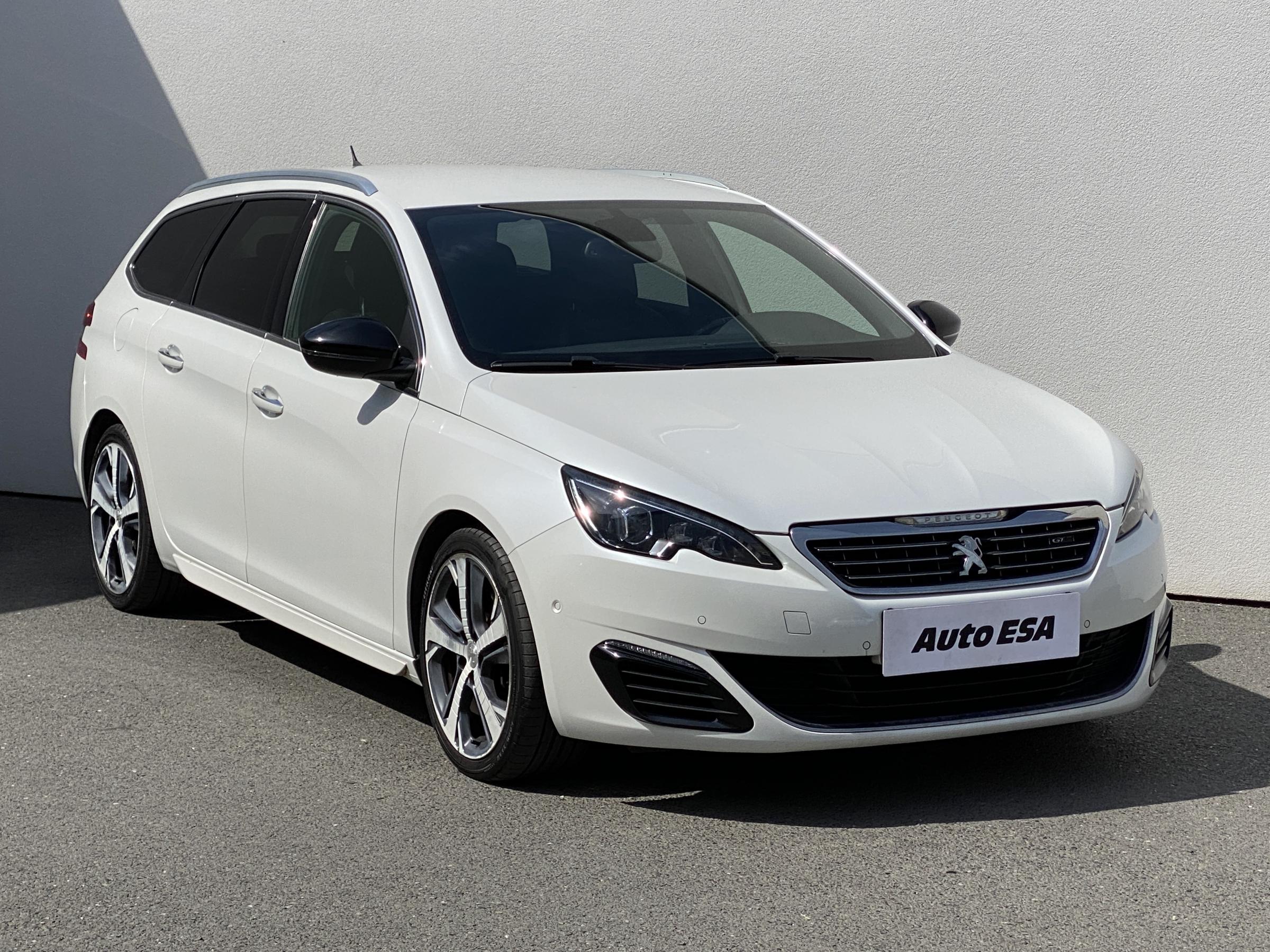 Peugeot 308, 2015 - celkový pohled