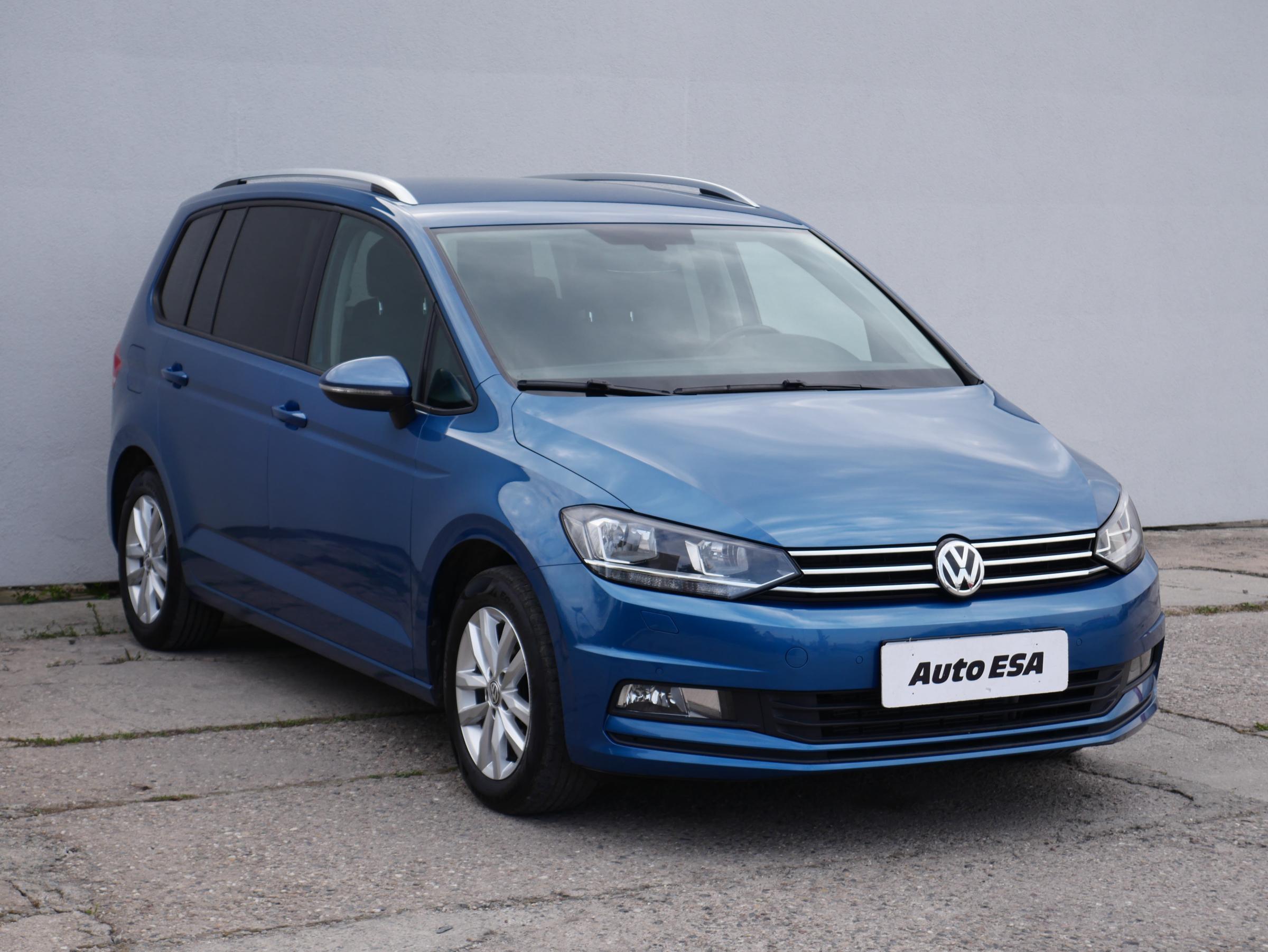 Volkswagen Touran, 2016 - pohled č. 1
