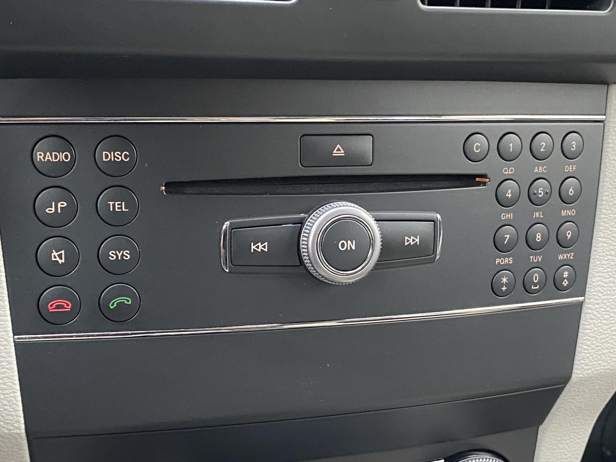 Mercedes-Benz GLK, 2008 - pohled č. 17