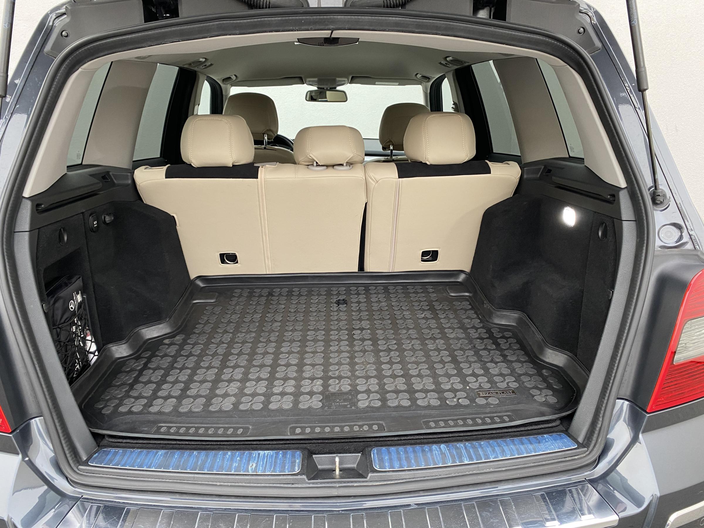 Mercedes-Benz GLK, 2008 - pohled č. 7