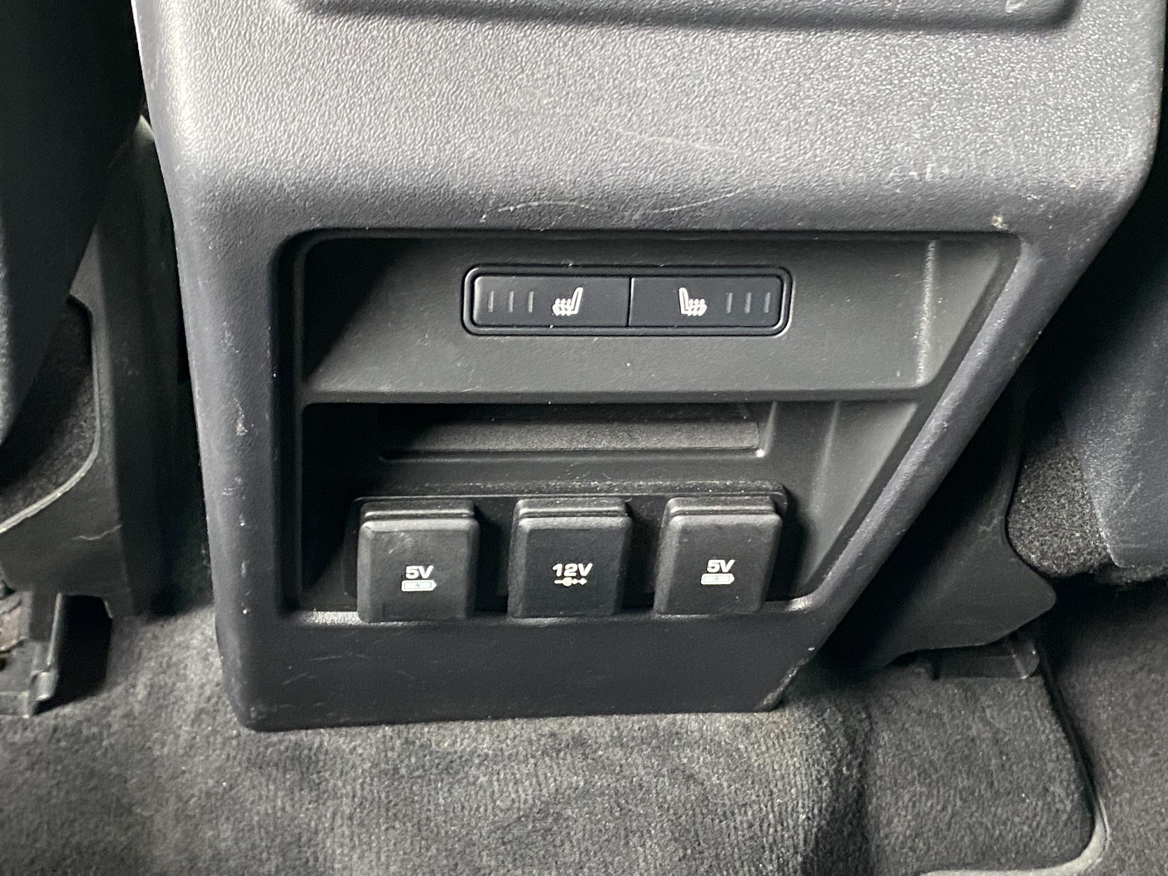 Land Rover Discovery Sport, 2018 - pohled č. 11