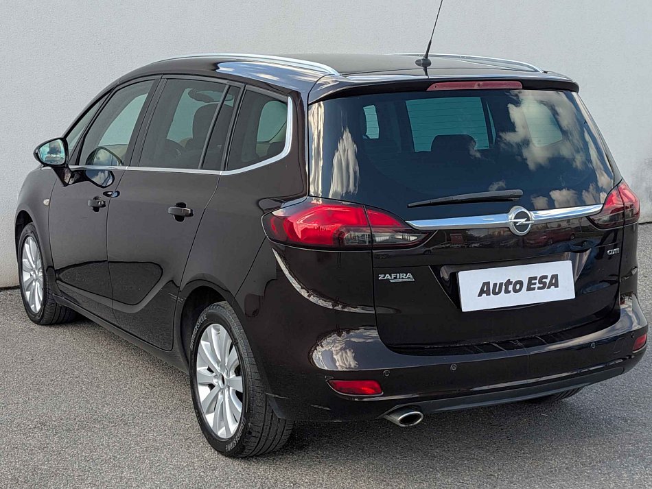Opel Zafira 2.0CDTi 
