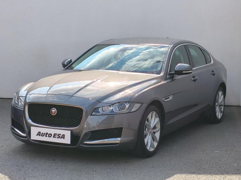 Jaguar XF 2.0 D 
