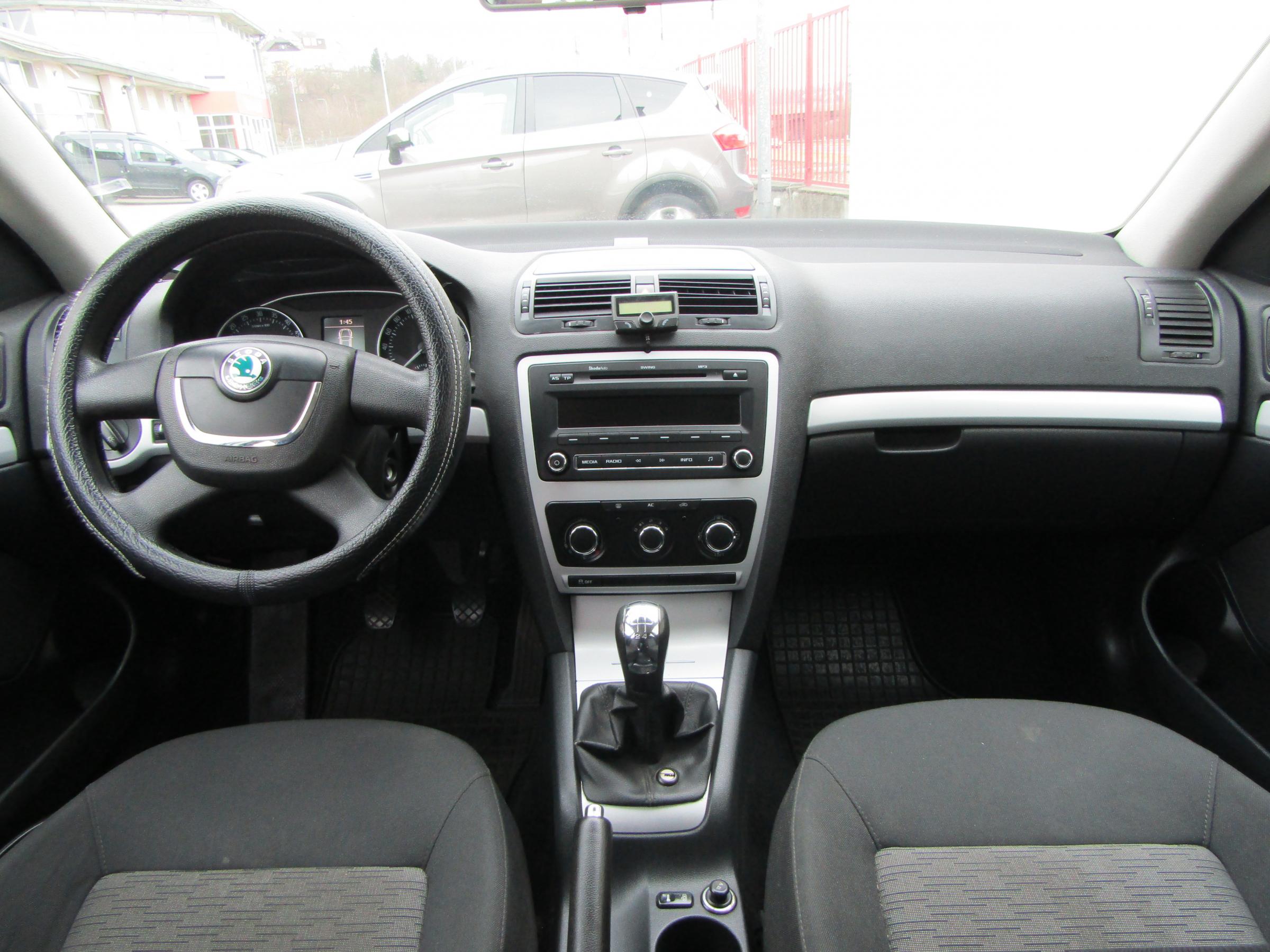 Škoda Octavia II, 2010 - pohled č. 12