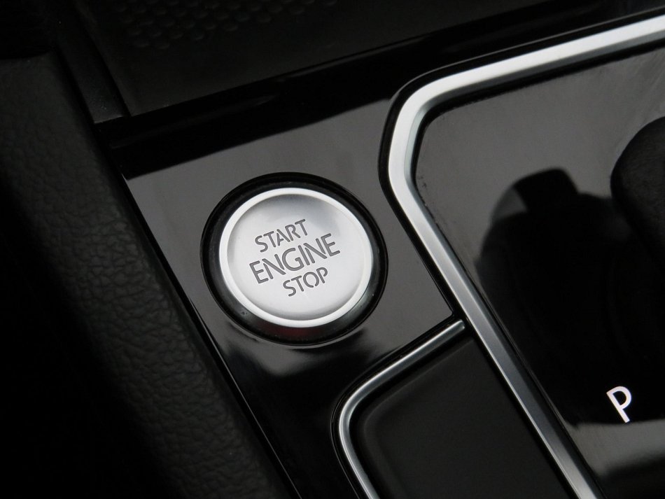 Volkswagen Passat 2.0 TDi Business