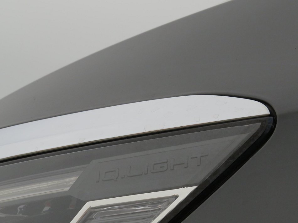 Volkswagen Passat 2.0 TDi Business