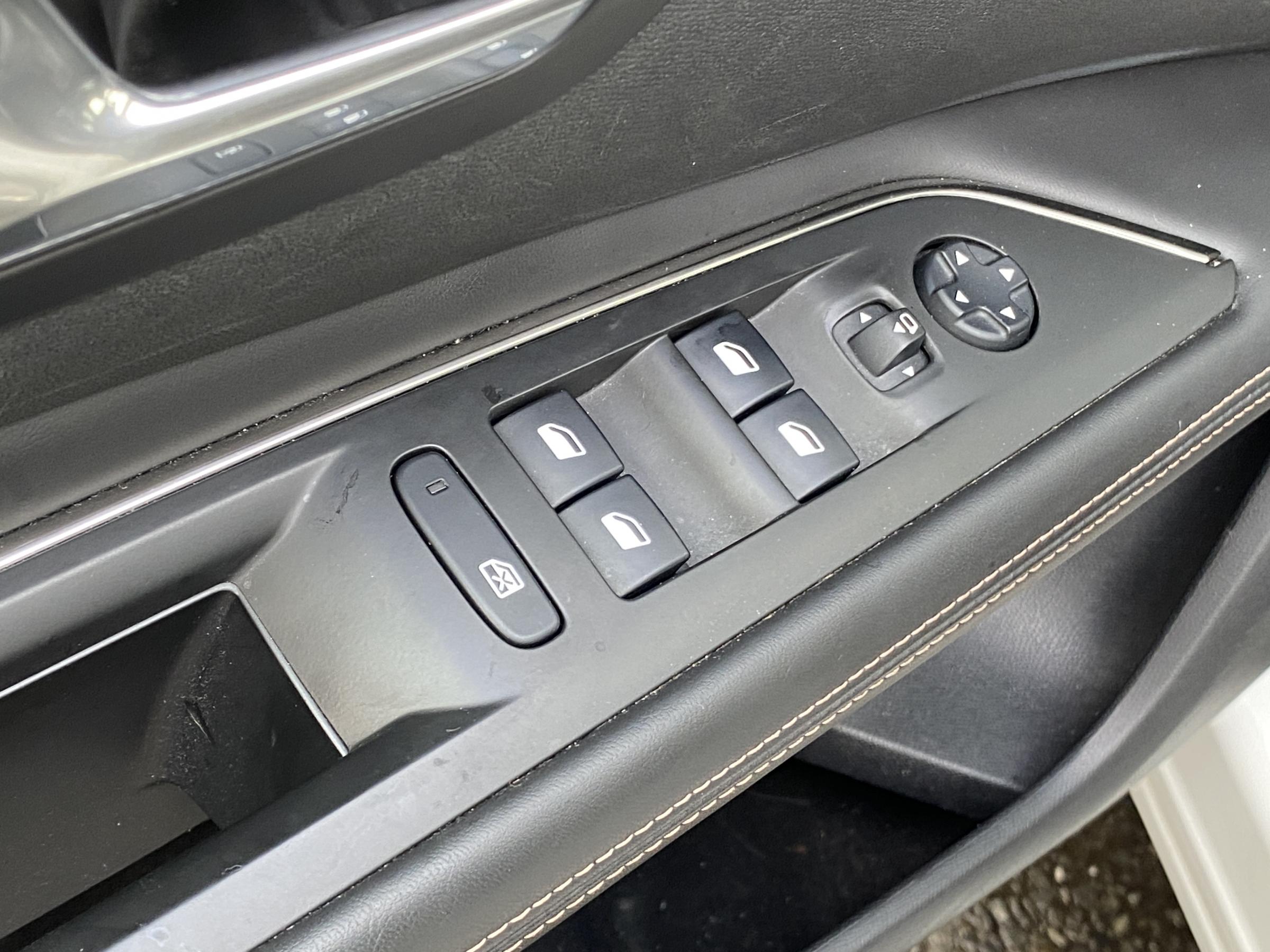 Peugeot 3008, 2018 - pohled č. 11