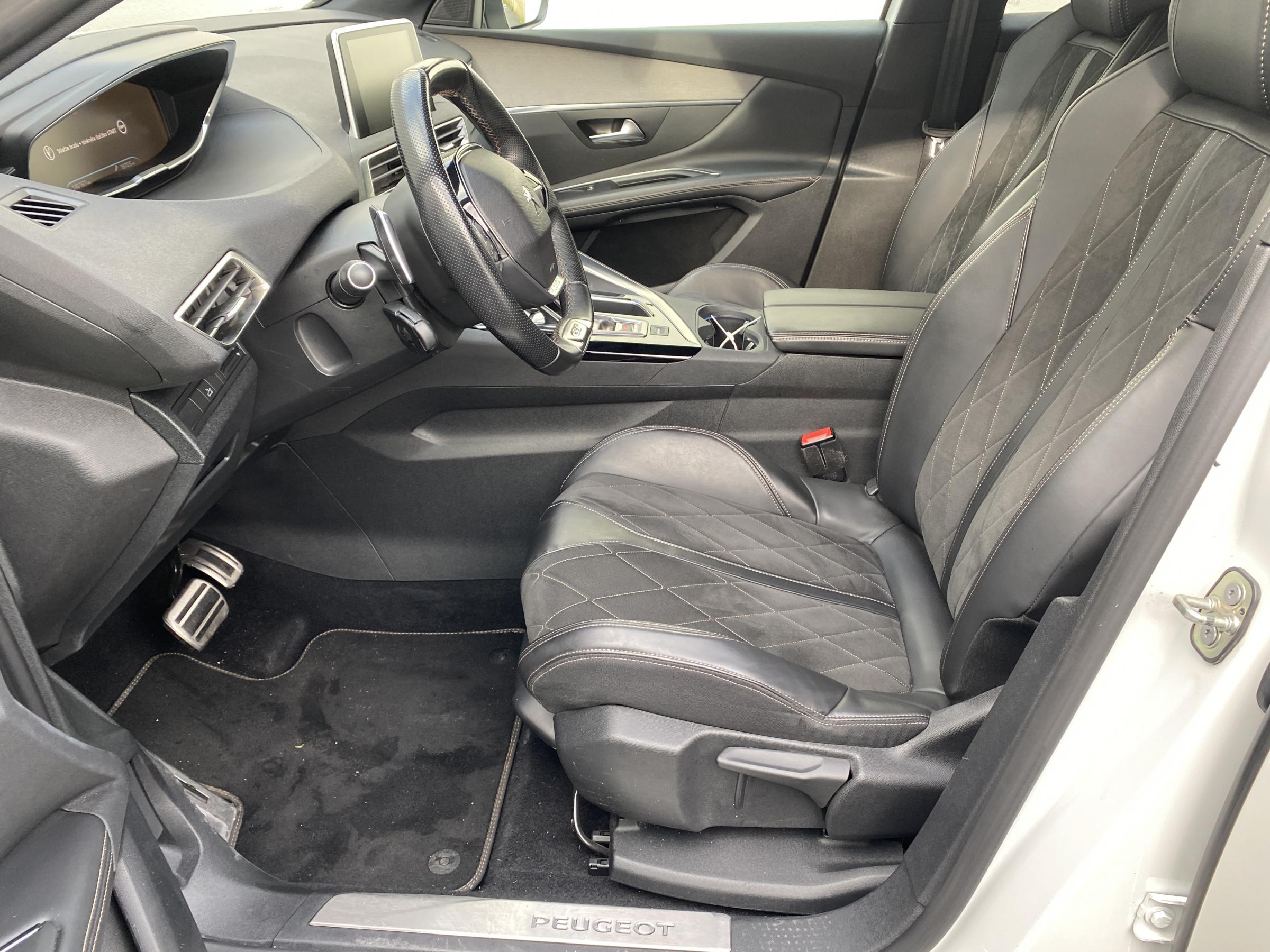 Peugeot 3008, 2018 - pohled č. 9