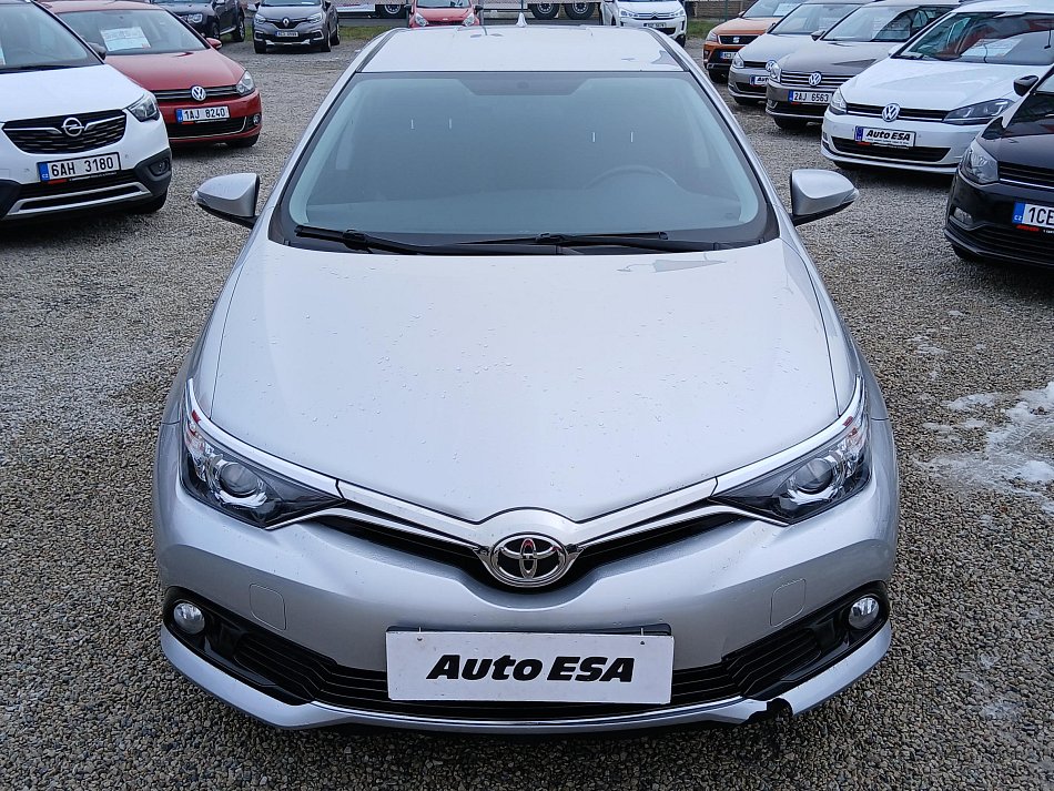 Toyota Auris 1.2T 