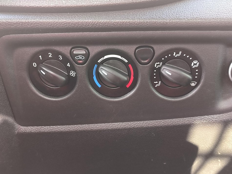 Ford Transit 2.0TDCi  VALNÍK