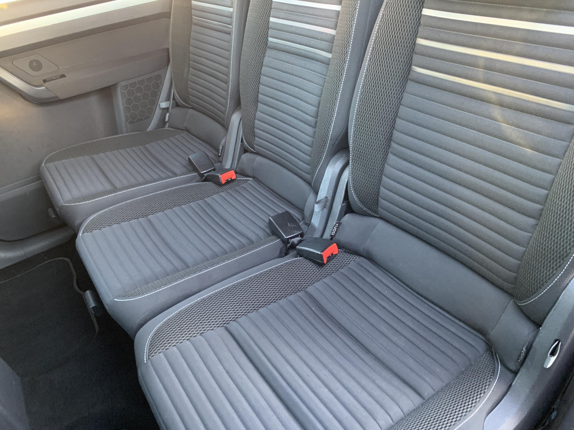 Volkswagen Touran, 2014 - pohled č. 10