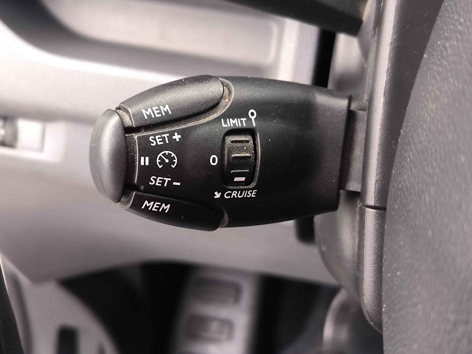 Peugeot Expert 1.5HDi  L2 WÜRTH